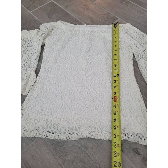 Boston Proper Crochet Off the Shoulder Top Size Small Cream/Off White Color - Picture 3 of 7